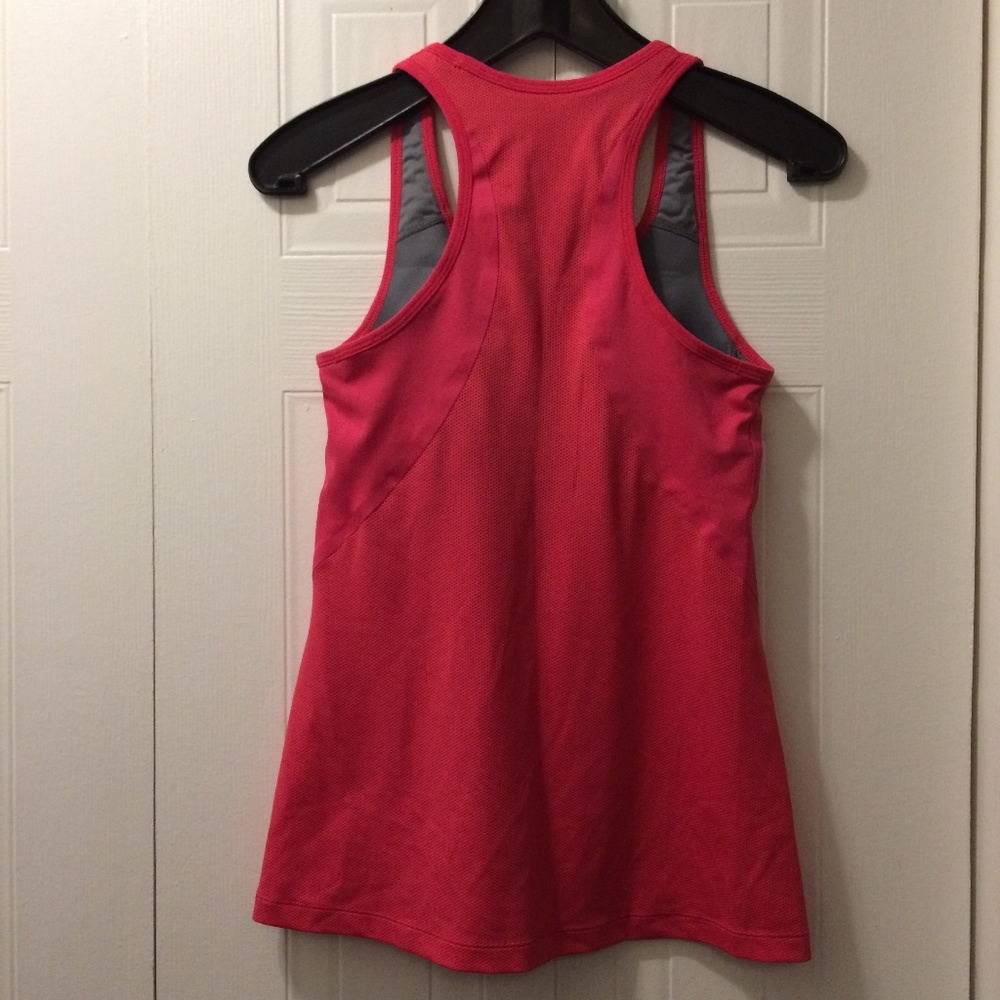 Nike - Pink Dri-Fit Sportwear Camisole - 3/25$ - Picture 2 of 6